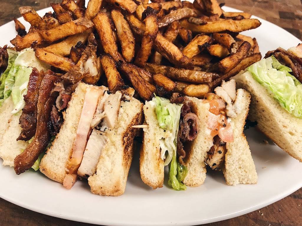 The Corned Beef House | restaurant | 8707 Dufferin St #22, Thornhill, ON L4J 0A2, Canada | 9055971994 OR +1 905-597-1994