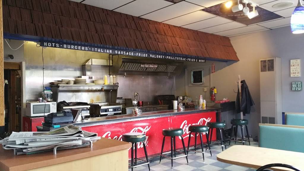 Luigis | restaurant | 101 N Main St, Naples, NY 14512, USA | 5853745110 OR +1 585-374-5110