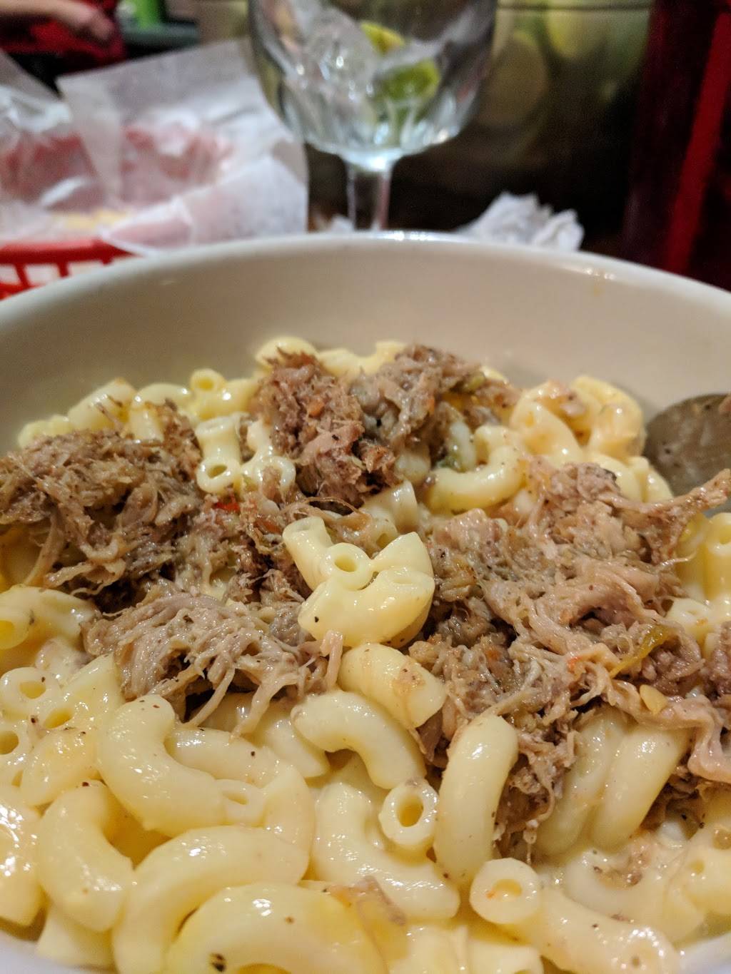 Chuys | restaurant | 2320 N Interstate Hwy 35, Round Rock, TX 78681, USA | 5122552211 OR +1 512-255-2211