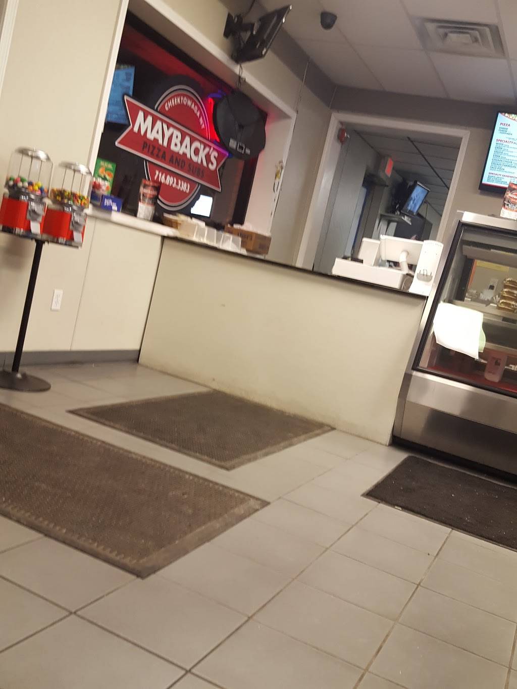 Maybacks Pizzeria | restaurant | 3035 Genesee St #7, Buffalo, NY 14225, USA | 7168933383 OR +1 716-893-3383