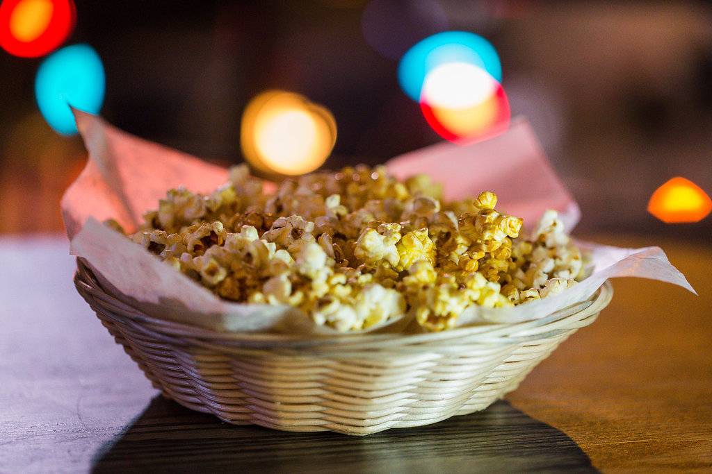 Tobacco Road Tap Room | restaurant | 2249 N Lincoln Ave, Chicago, IL 60614, USA | 7736616416 OR +1 773-661-6416