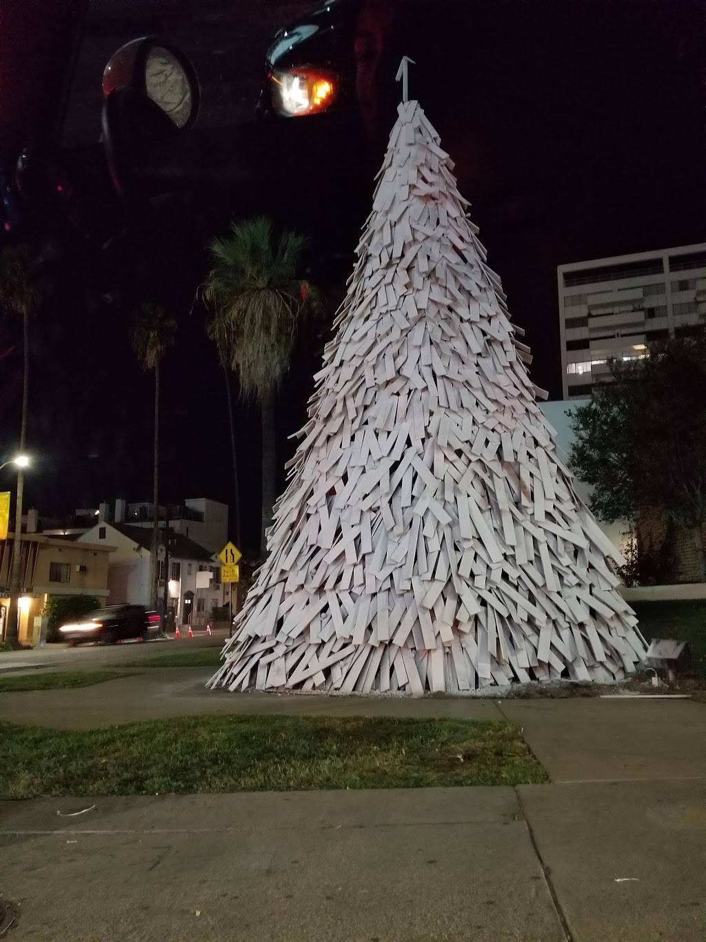Cantaloop Deserts. & Snacks | cafe | 7095 Hollywood Blvd #106, Los Angeles, CA 90028, USA | 3238740886 OR +1 323-874-0886