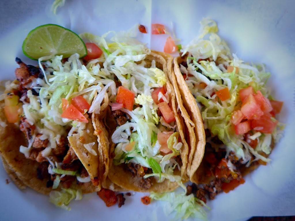 Taco El Jalisciense | restaurant | 2859 W Chicago Ave, Chicago, IL 60622, USA | 7732352859 OR +1 773-235-2859