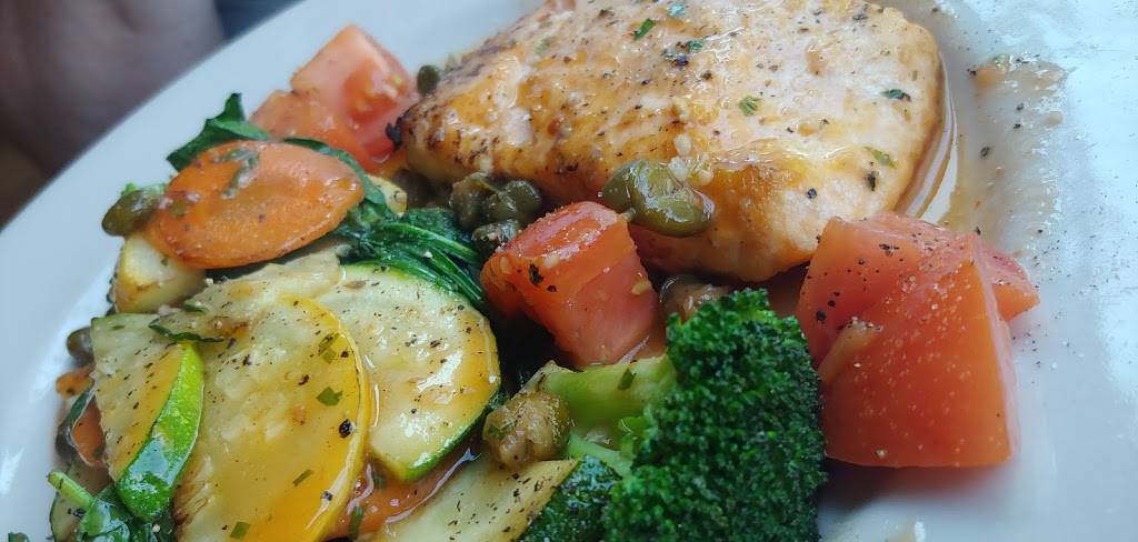 Antique Table Restaurant | restaurant | 19 Crest Ave, Winthrop, MA 02152, USA | 6172079054 OR +1 617-207-9054