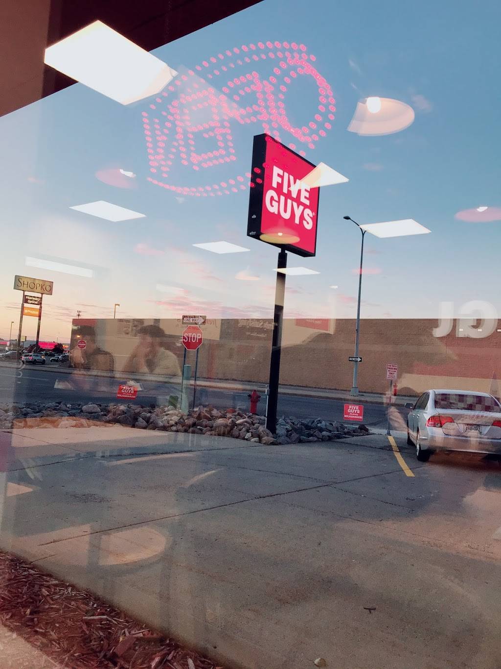 Five Guys | meal takeaway | 4144 2nd St S, St Cloud, MN 56301, USA | 3202178413 OR +1 320-217-8413