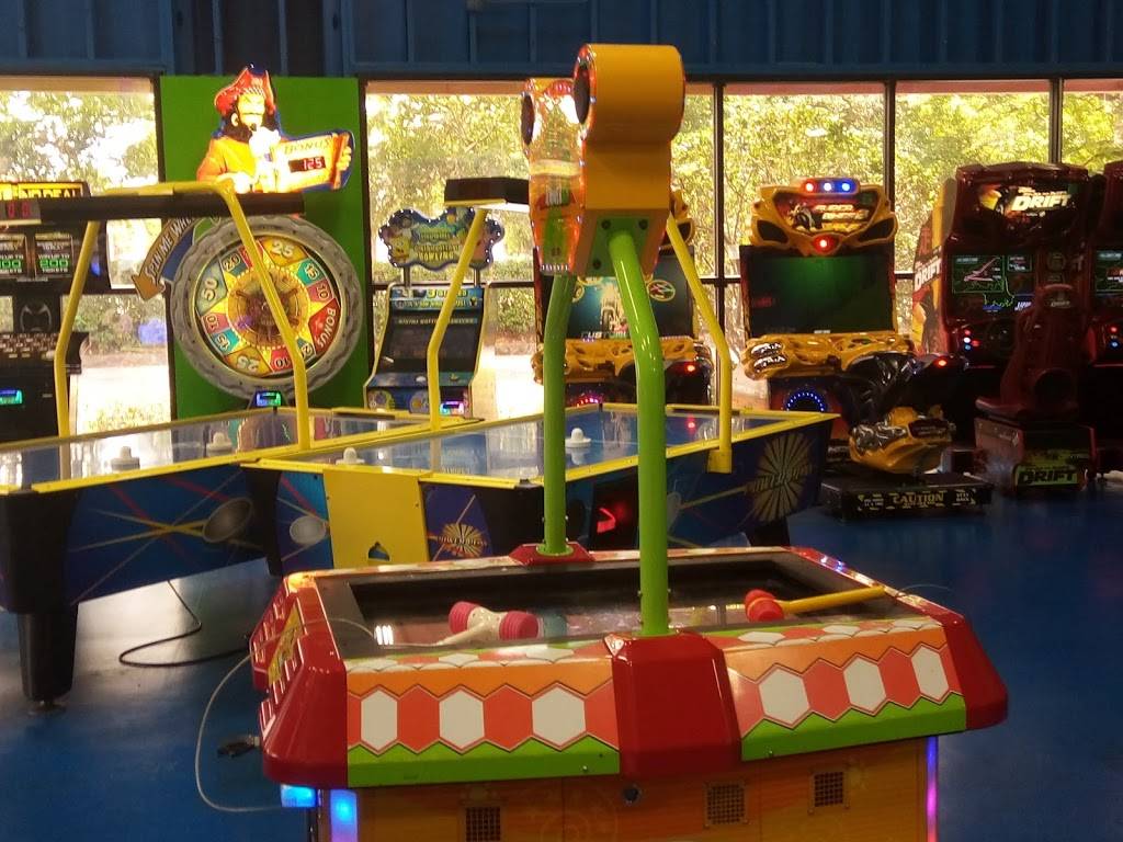 AirHeads Adventure Arena Orlando | restaurant | 33 W Pineloch Ave, Orlando, FL 32806, USA | 4074776753 OR +1 407-477-6753