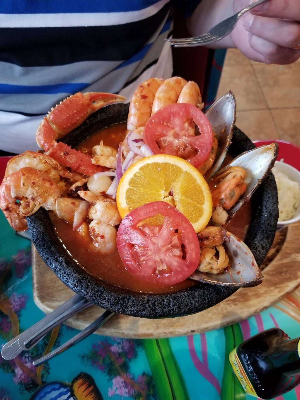Mariscos La Playita Inc | restaurant | 2037 23rd St, San Pablo, CA 94806, USA | 5102159065 OR +1 510-215-9065