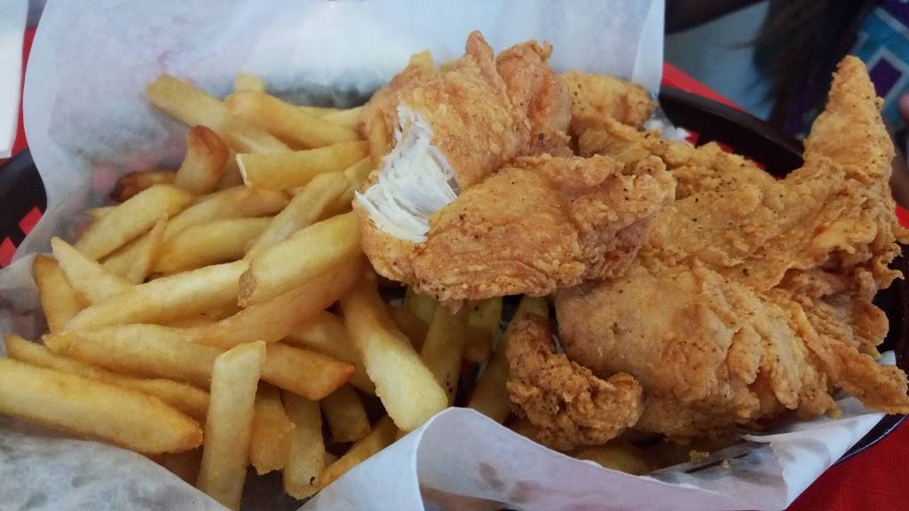 Chic N Flip | restaurant | 11737 Lebanon Rd, Cincinnati, OH 45241, USA | 5134077044 OR +1 513-407-7044