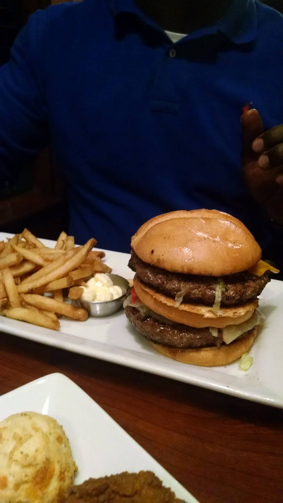 Ruby Tuesday | restaurant | 604 N Bluff Rd, Collinsville, IL 62234, USA | 6183459148 OR +1 618-345-9148