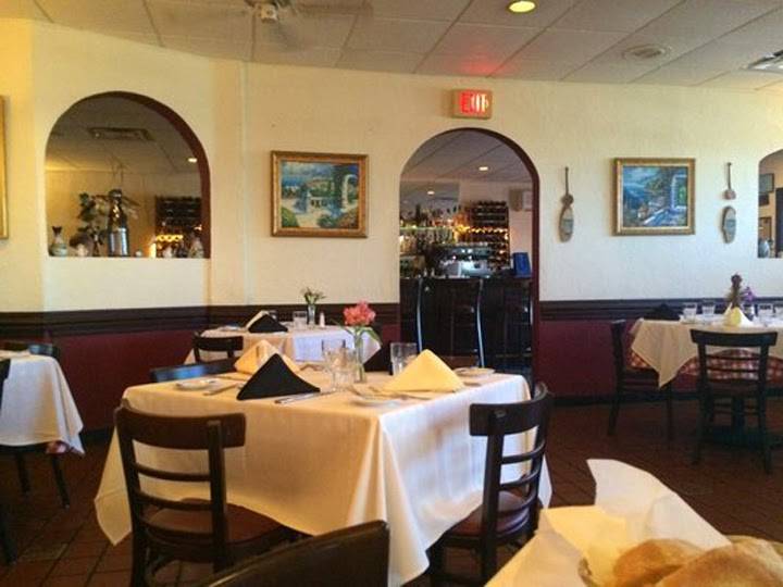 Stresa Italian Restaurant | restaurant | 2710 Okeechobee Blvd, West Palm Beach, FL 33409, USA | 5616150200 OR +1 561-615-0200