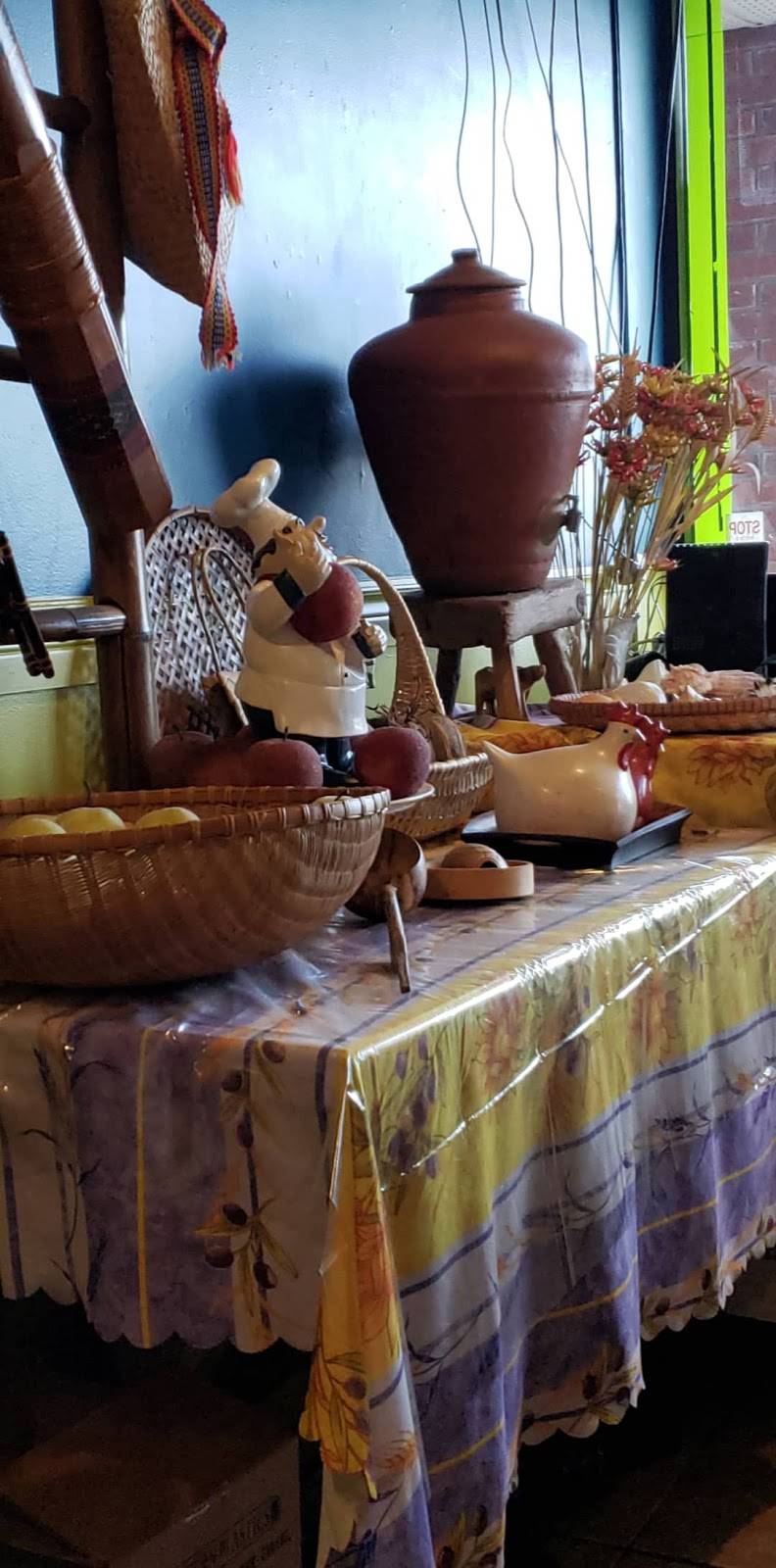 Kuya Willies Kainan | restaurant | 80 Ellesmere Rd, Scarborough, ON M1R 4C2, Canada | 4165102940 OR +1 416-510-2940