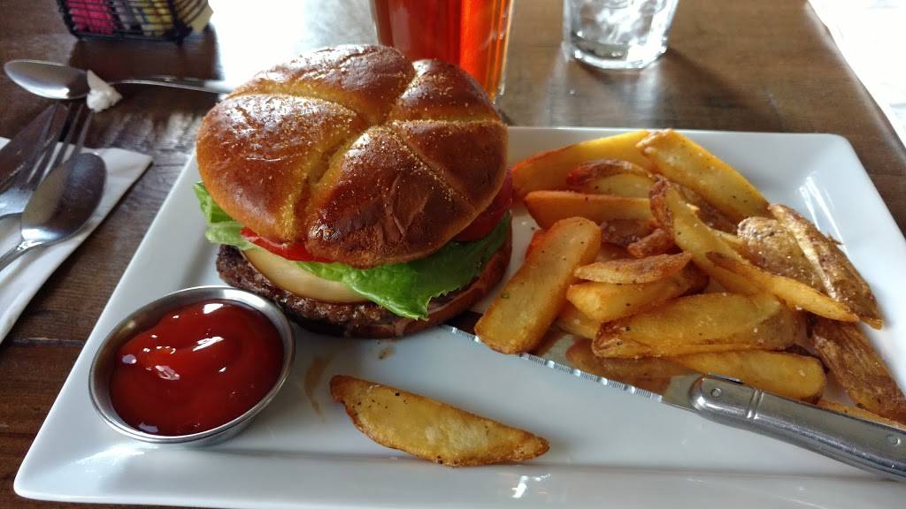 Nikos Italian Cuisine | restaurant | 2200 E Parrish Ave, Owensboro, KY 42303, USA | 2708521618 OR +1 270-852-1618