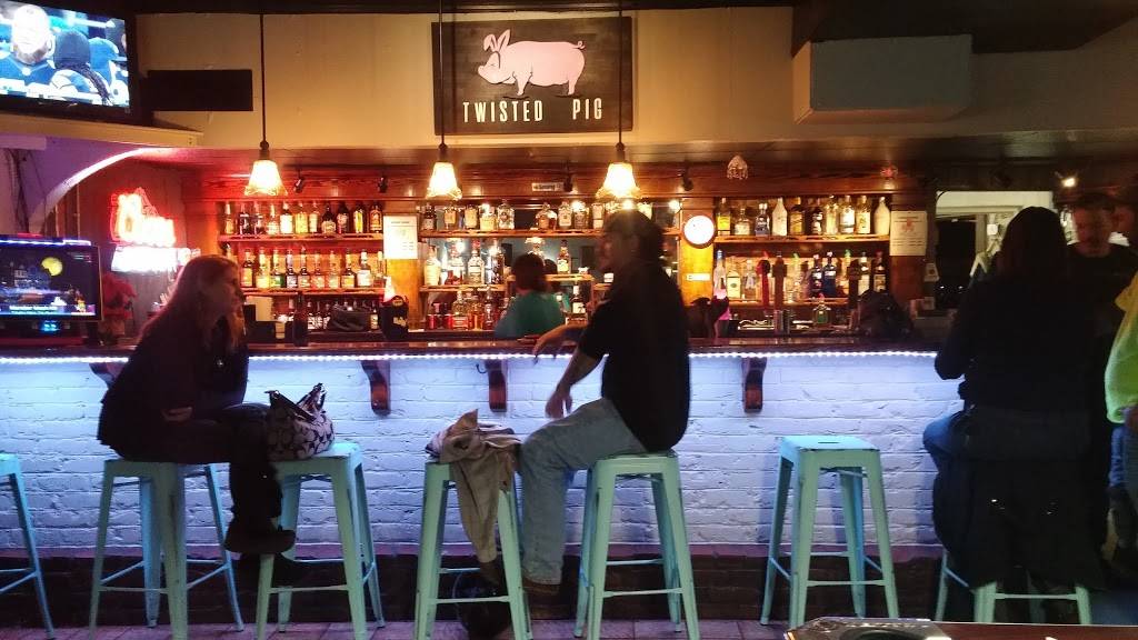 Twisted Pig Ale & Smokehouse | restaurant | 2021, 722 Mt Vernon Ave, Portsmouth, VA 23707, USA | 7573997557 OR +1 757-399-7557
