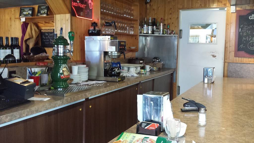 Pizzeria Mont-Carmel | restaurant | 3333 QC-157, Notre-Dame-du-Mont-Carmel, QC G0X 3J0, Canada | 8193786666 OR +1 819-378-6666