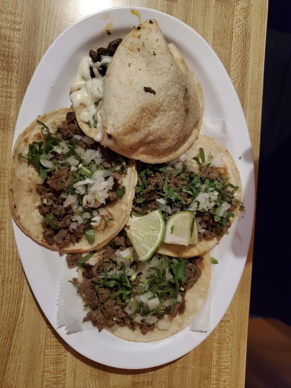 Hidalgo 2 restaurante | restaurant | 671 Broadway, Pawtucket, RI 02860, USA | 4012052503 OR +1 401-205-2503