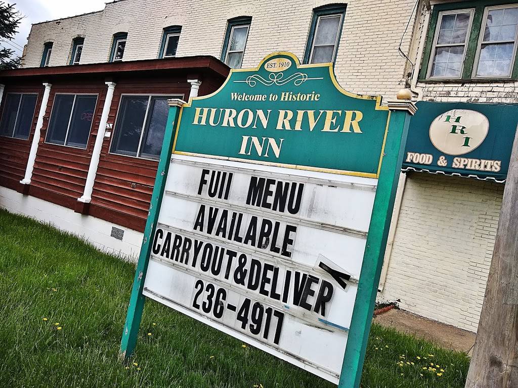 Huron River Inn | restaurant | 22401 Huron River Dr, Rockwood, MI 48173, USA | 7342364917 OR +1 734-236-4917