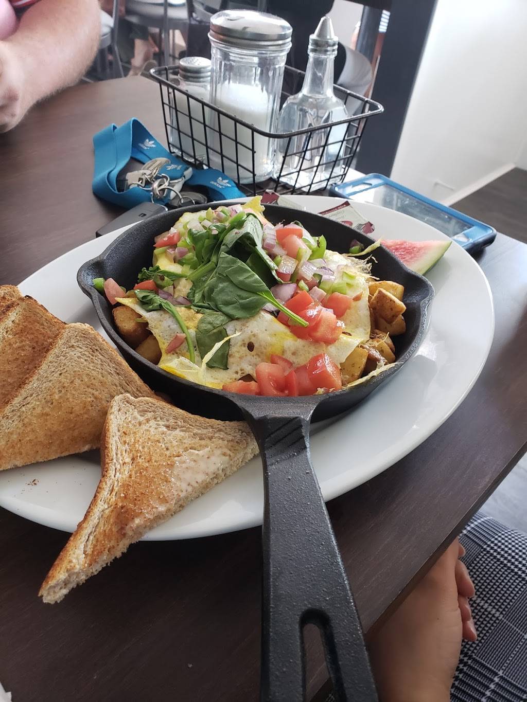 Copperspoons | restaurant | 540 Romaine St, Peterborough, ON K9J 2E2, Canada | 7058767048 OR +1 705-876-7048