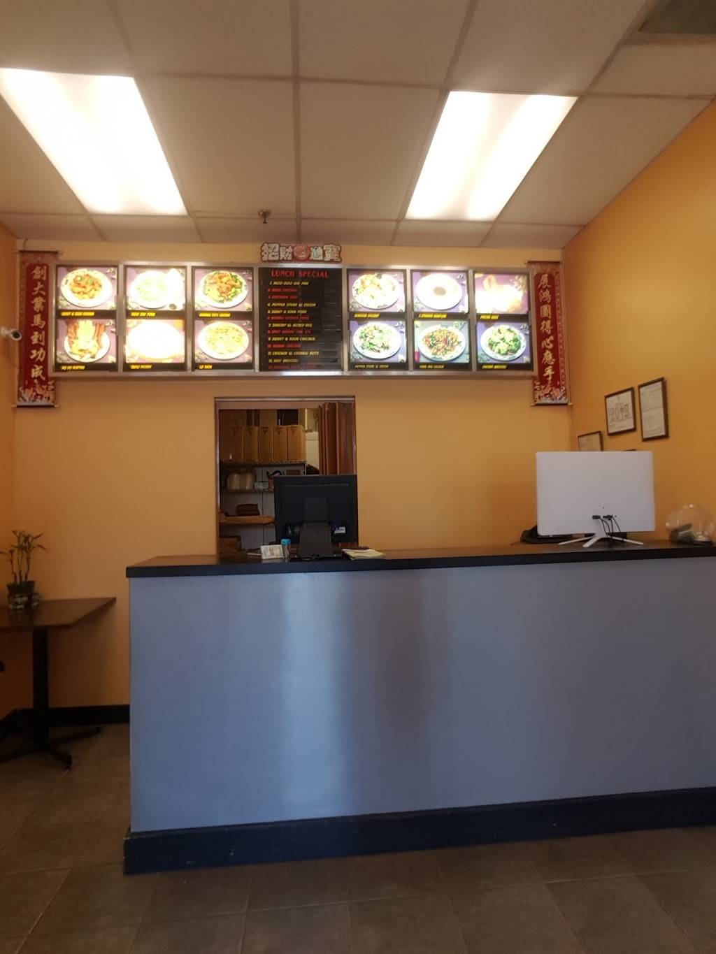 China Town Chinese Restaurant | restaurant | 9530 Burke Rd, Burke, VA 22015, USA | 7039782302 OR +1 703-978-2302