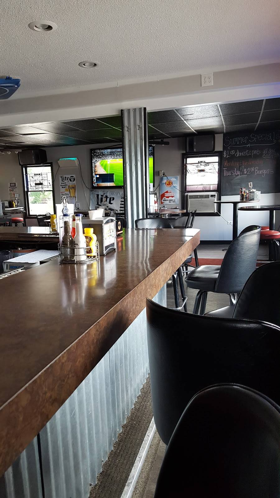 Route 12 Bar And Grill | restaurant | 37540 N US, US-12, Fox Lake, IL 60020, USA | 8476295075 OR +1 847-629-5075