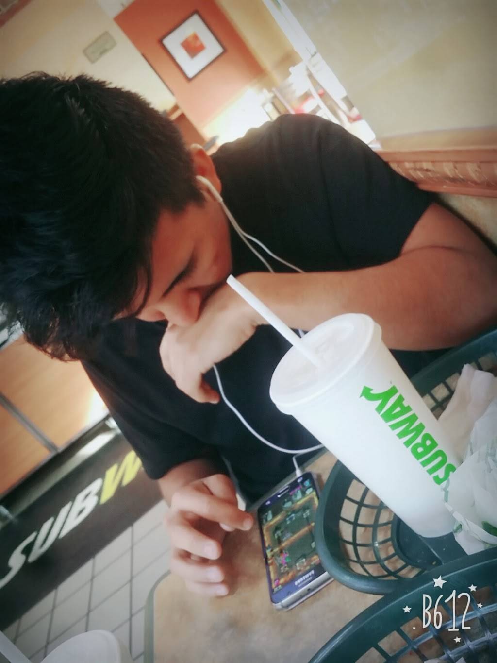 Subway | restaurant | 108 Olde Towne Ave #5, Gaithersburg, MD 20877, USA | 3019877885 OR +1 301-987-7885