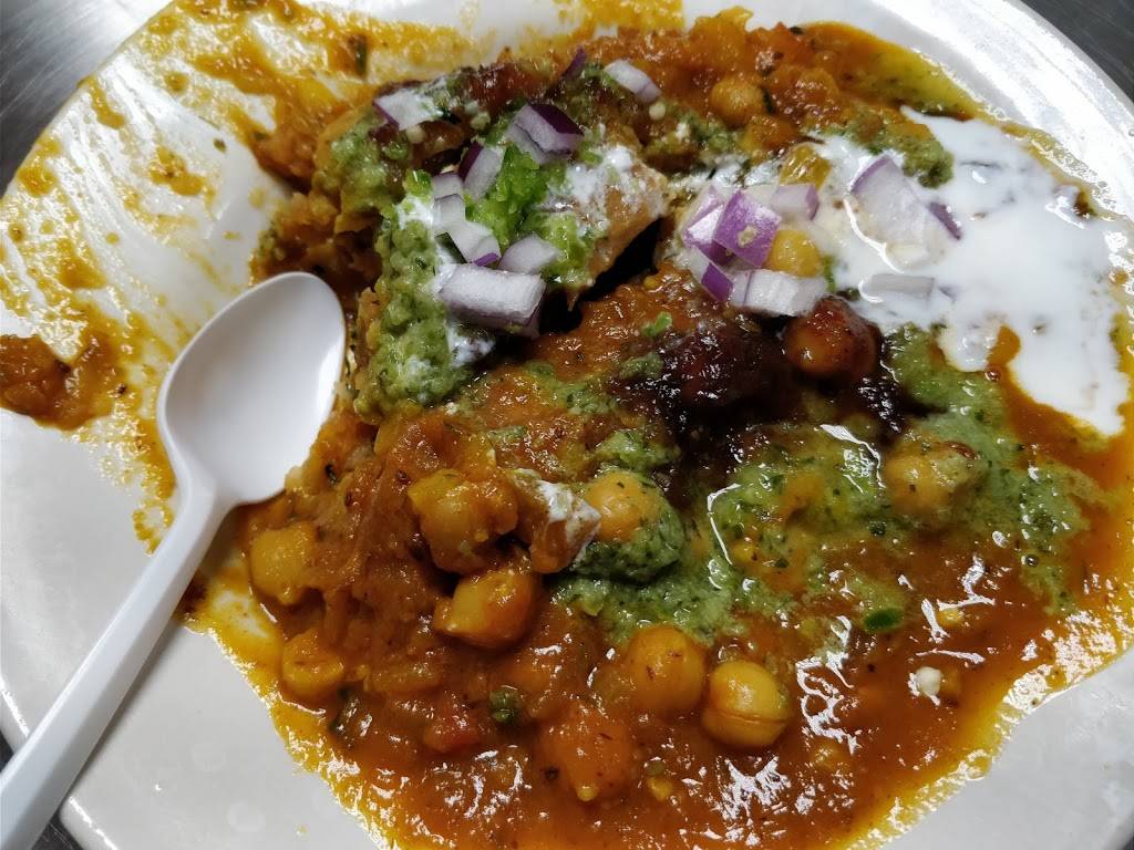 Mitran da dhaba | restaurant | 4605 S Harding St, Indianapolis, IN 46217, United States | 3177863183 OR +1 317-786-3183