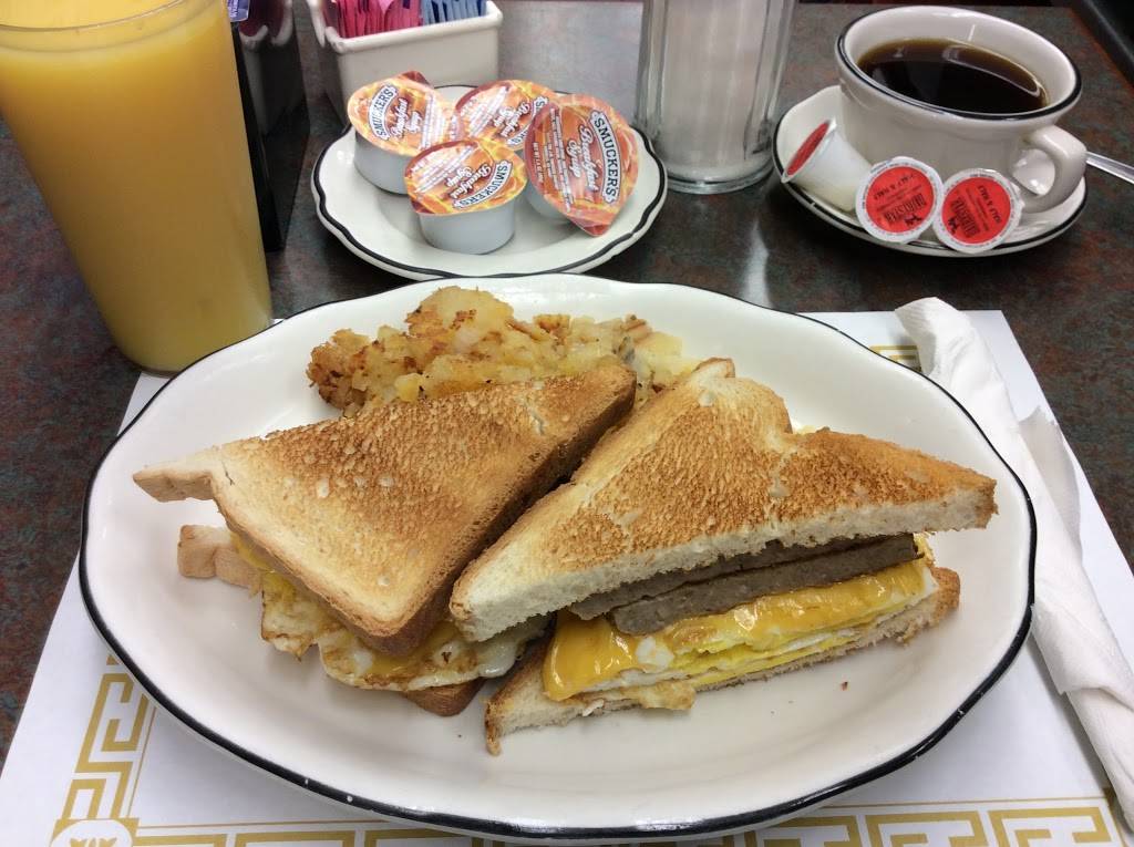 Atlantis Pizzeria and Family Restaurant | restaurant | 3648 King St, Alexandria, VA 22302, USA | 7036710250 OR +1 703-671-0250