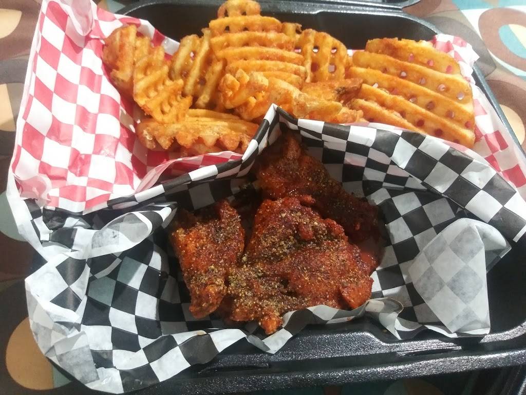 Wings & Asian Things | restaurant | 1201 Chester Ave, Bakersfield, CA 93301, USA | 6615730009 OR +1 661-573-0009