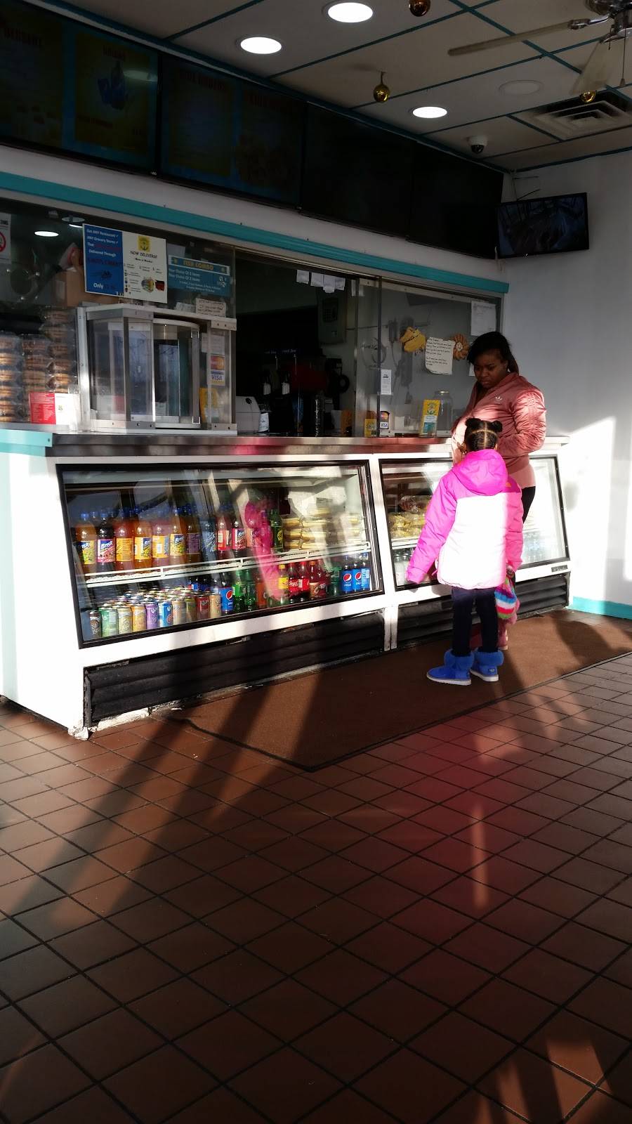 Sharks Fish & Chicken | restaurant | 1870 Sibley Blvd, Calumet City, IL 60409, USA | 7087303474 OR +1 708-730-3474