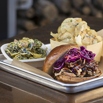 Backyard Bar & BBQ | restaurant | 13031 Ritz Carlton Highlands Ct, Truckee, CA 96161, USA | 5305623000 OR +1 530-562-3000