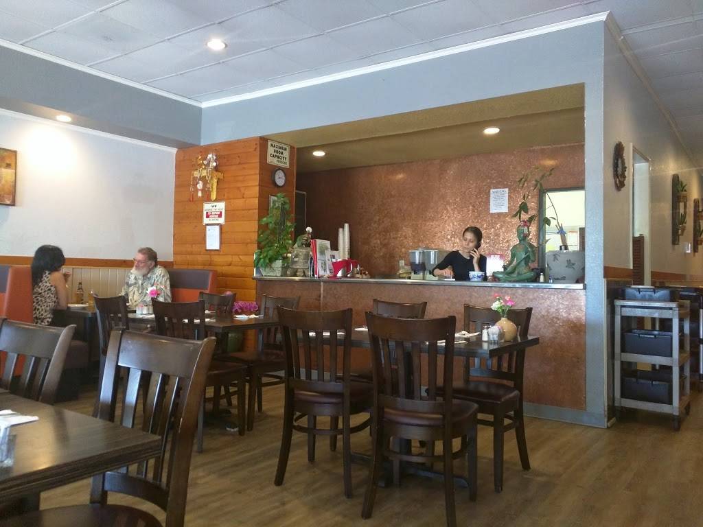 Thai Basil | restaurant | 2431 E Chapman Ave, Fullerton, CA 92831, USA | 7147380888 OR +1 714-738-0888