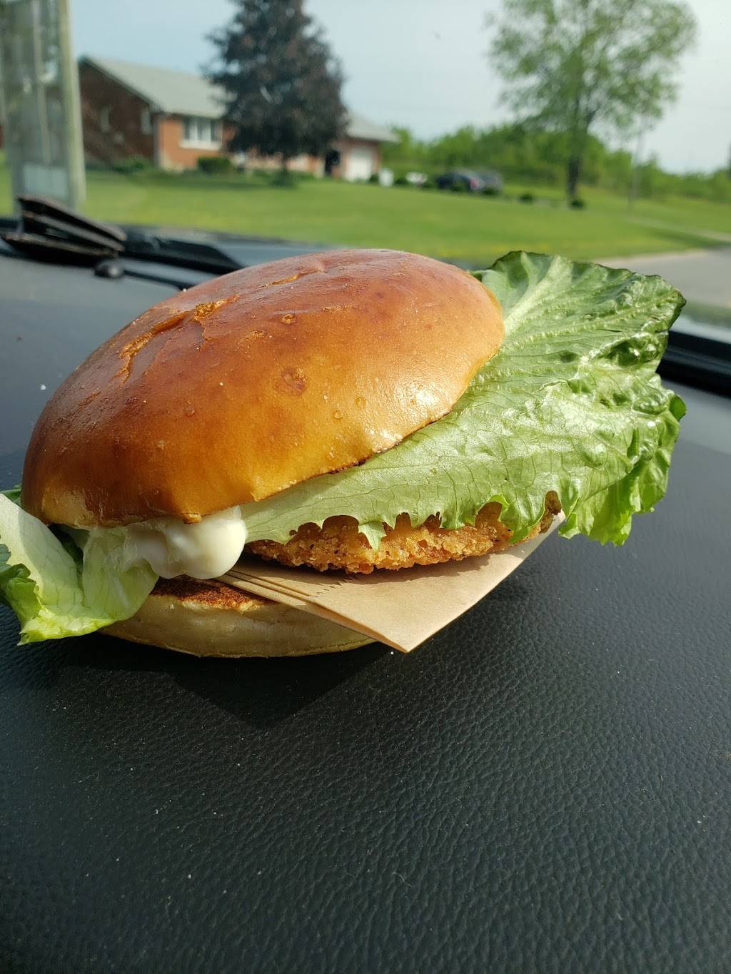 McDonalds | cafe | 170 Simcoe St, Tillsonburg, ON N4G 4Z6, Canada | 5198427655 OR +1 519-842-7655