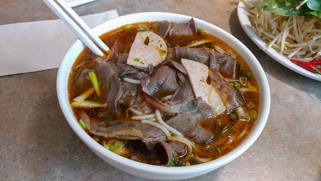 Kanata Noodle House 2 | restaurant | 4049 Carling Ave, Kanata, ON K2K 2A4, Canada | 6134358817 OR +1 613-435-8817