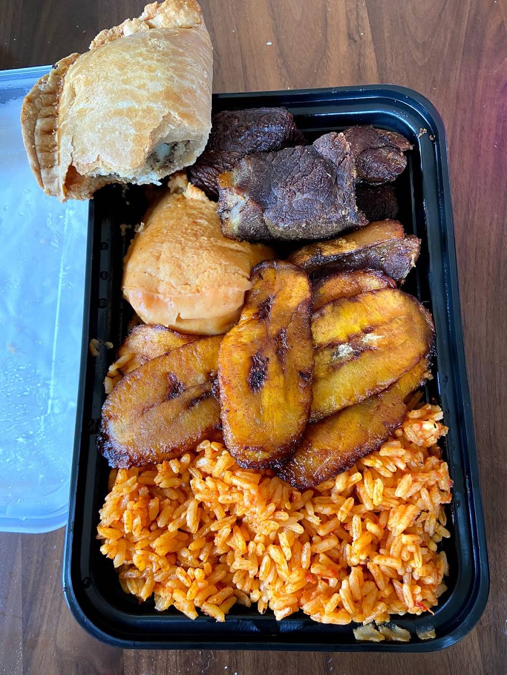 Obosa Restaurant | restaurant | 146 Belgrade Ave, Roslindale, MA 02131, USA | 6173273700 OR +1 617-327-3700