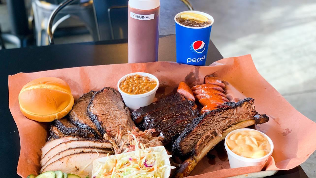 Porters Real Barbecue | restaurant | 1022 N Columbia Center Blvd, Kennewick, WA 99336, USA | 5099429590704 OR +1 509-942-9590 ext. 704