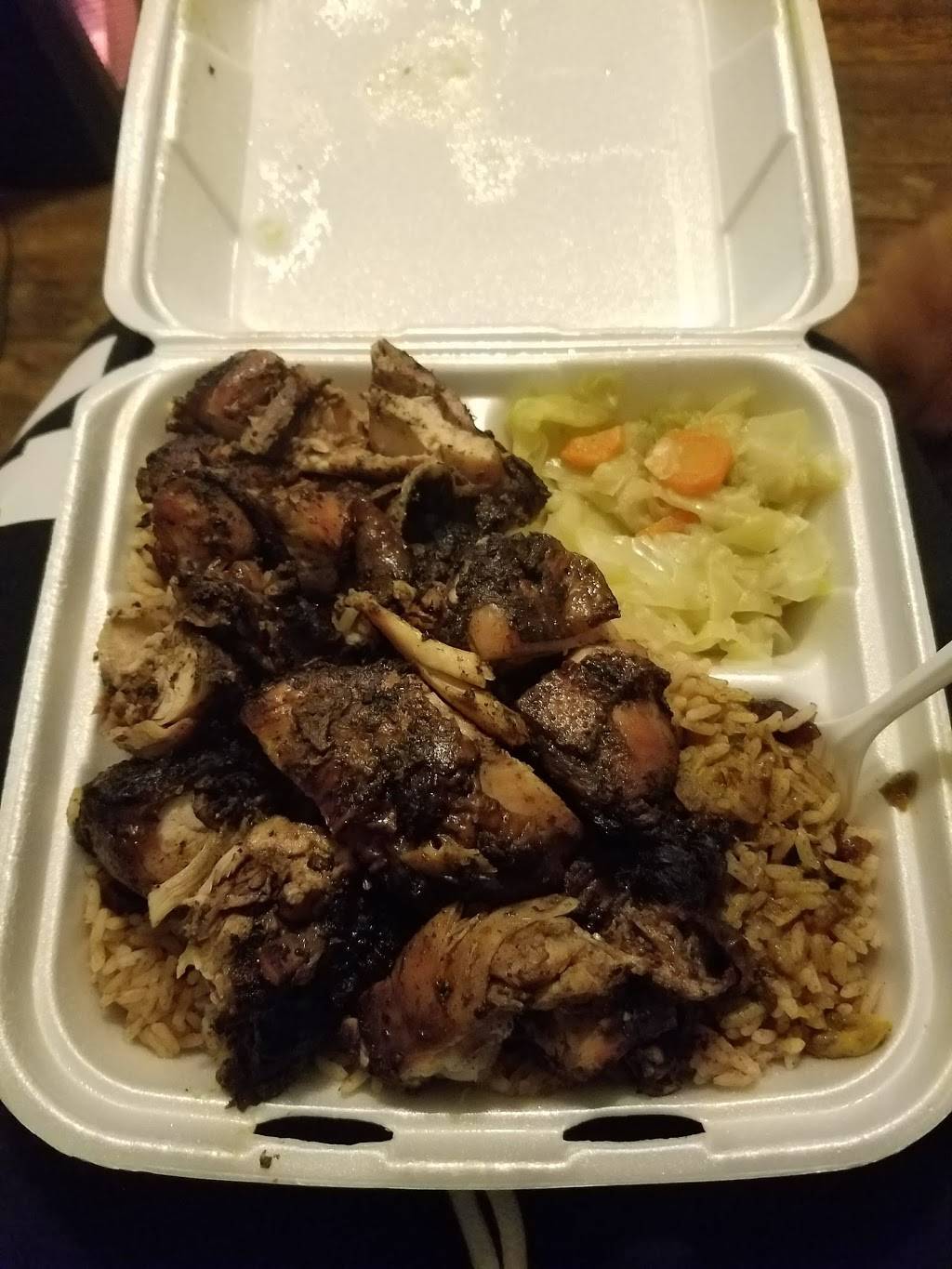 Caribbean Delight | restaurant | 3526 Gravois Ave, St. Louis, MO 63118, USA | 3147991463 OR +1 314-799-1463