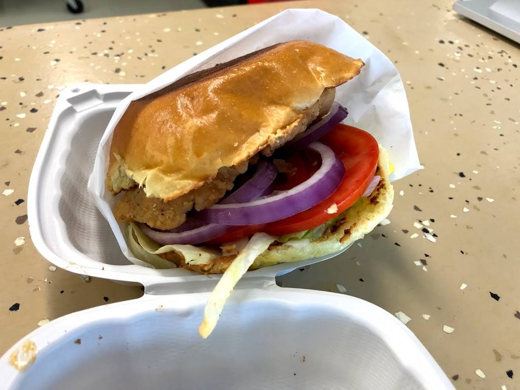 Whites Ferry Store & Grill | restaurant | 24801 Whites Ferry Rd, Dickerson, MD 20842, USA | 3013495200 OR +1 301-349-5200