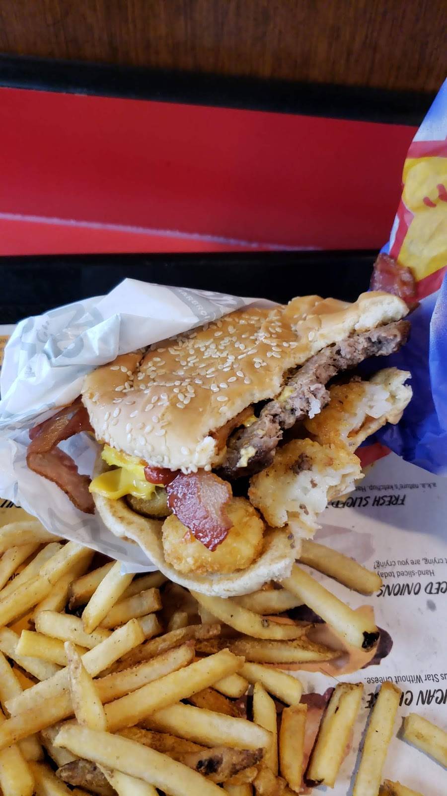 Carls Jr. | restaurant | 720 10th St, Greeley, CO 80631, USA | 9703529522 OR +1 970-352-9522