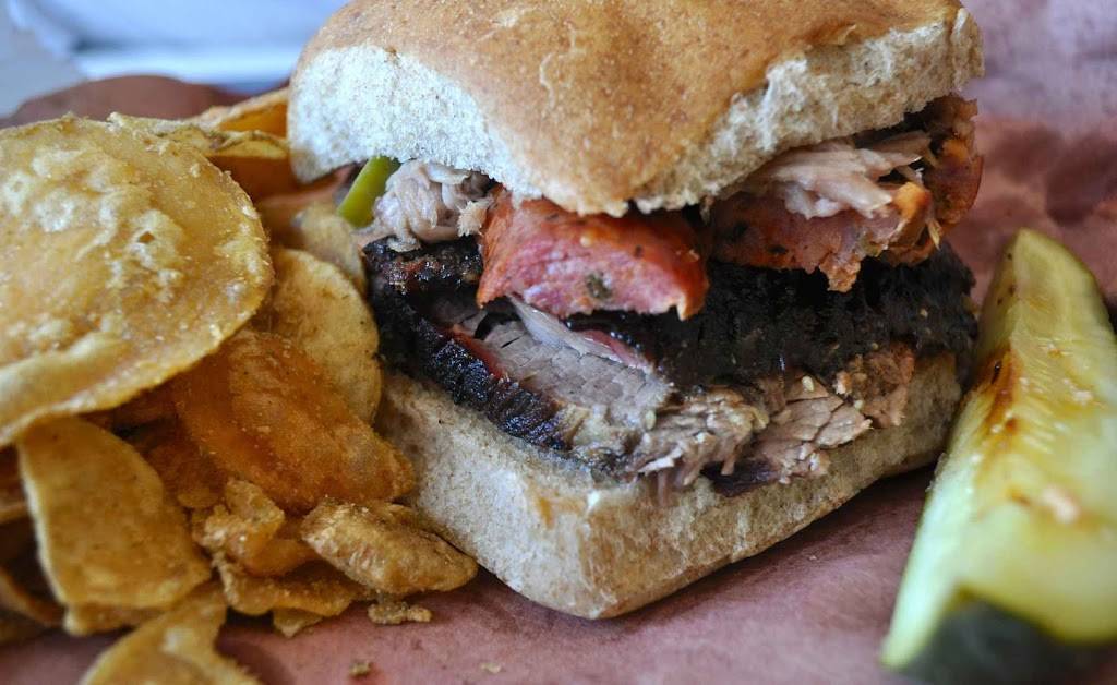 Roaming Buffalo Bar-B-Que | restaurant | 2387 S Downing St, Denver, CO 80210, USA | 3037222226 OR +1 303-722-2226