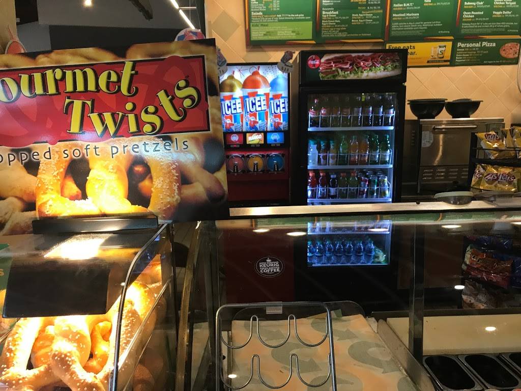 Subway Restaurants | restaurant | Mall, 500 W Germantown Pike Unit #1035, Plymouth Meeting, PA 19462, USA | 6108348216 OR +1 610-834-8216