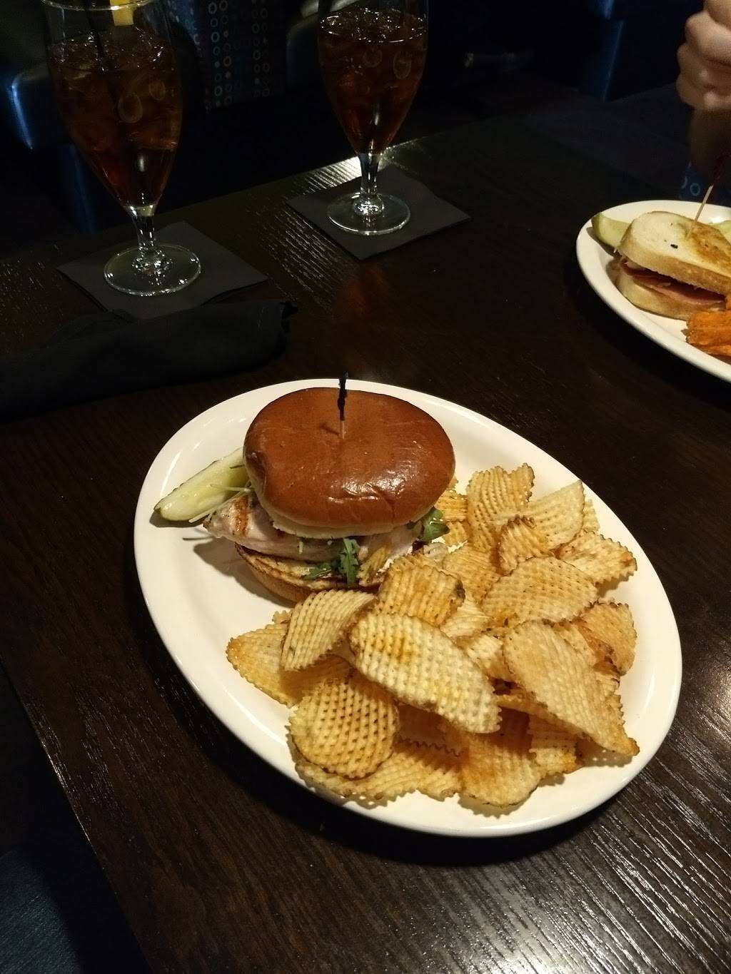 Cherry Creek Grill | restaurant | 1850 W Ridgeway Ave #5, Waterloo, IA 50701, USA | 3192749589 OR +1 319-274-9589