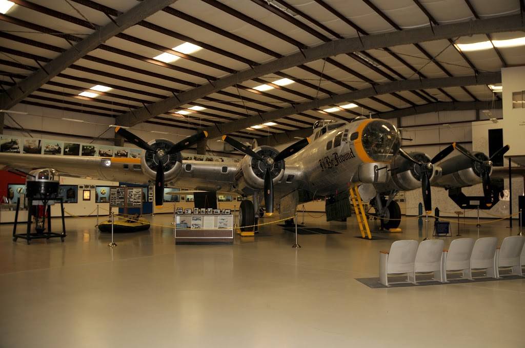 The Flight Grill | restaurant | 6000 E Valencia Rd, Tucson, AZ 85756, USA | 5206184848 OR +1 520-618-4848