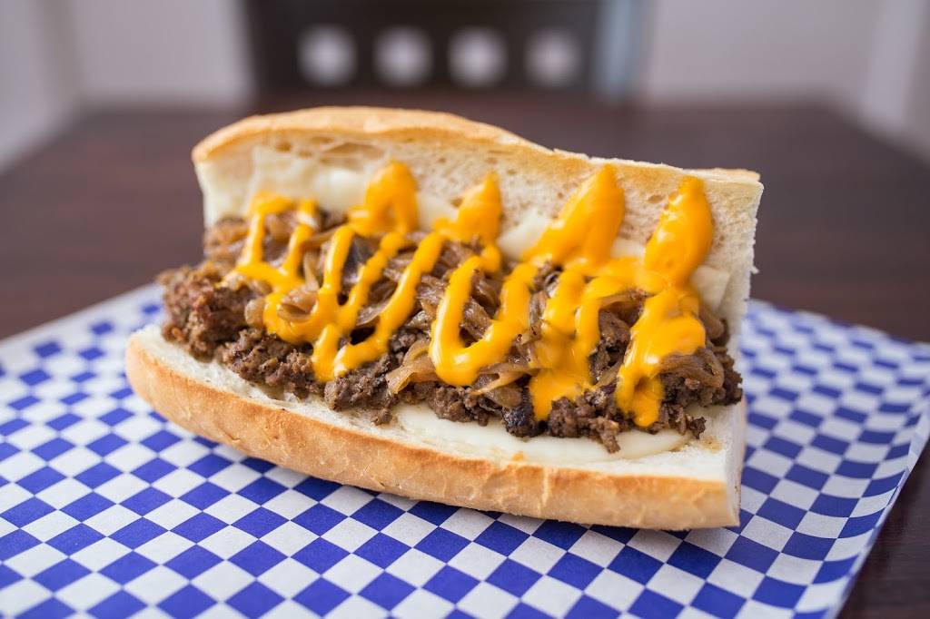 Bluebird | restaurant | 2863 N Clark St, Chicago, IL 60657, USA | 7736611531 OR +1 773-661-1531