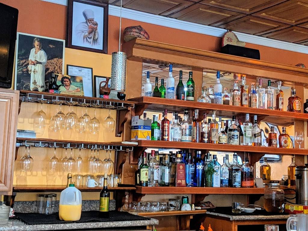 Walia | restaurant | 2208 Business Cir, San Jose, CA 95128, USA | 4086455001 OR +1 408-645-5001