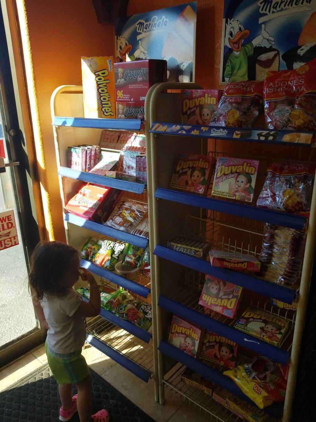 La Guanajuato | restaurant | 3915 Center Point Rd NE, Cedar Rapids, IA 52402, USA | 3197430081 OR +1 319-743-0081