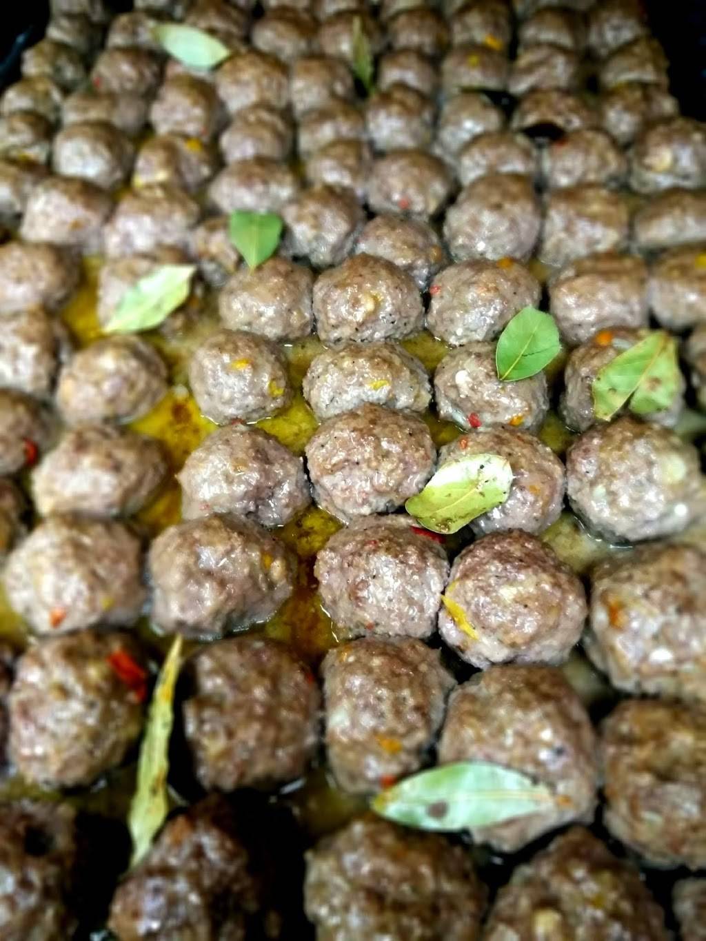 Russos Pizza | restaurant | Chateau Center, 1760 44th St SW, Wyoming, MI 49519, USA | 6165303200 OR +1 616-530-3200