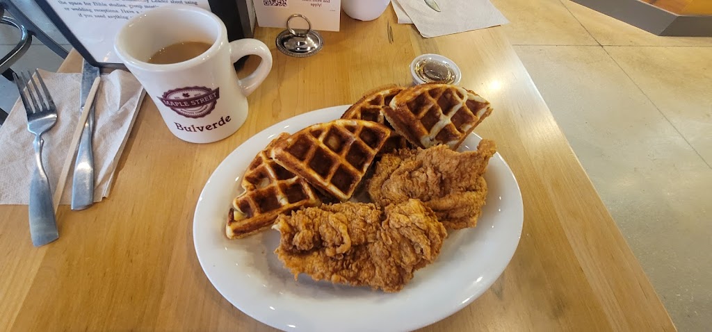 Maple Street Biscuit Company Bulverde | restaurant | 17202 Bulverde Rd suite 102, San Antonio, TX 78247, USA | 7268429110 OR +1 726-842-9110