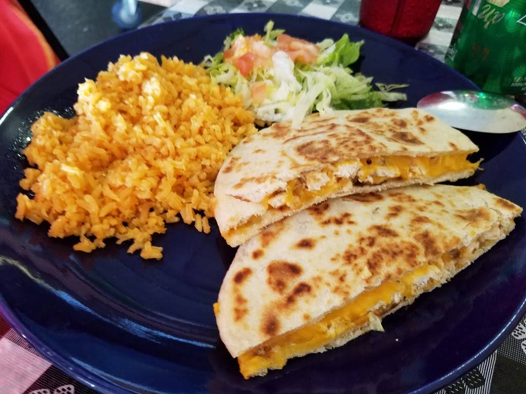 Nenas | restaurant | 1440 Castle Dr, Garland, TX 75040, USA | 9722762112 OR +1 972-276-2112