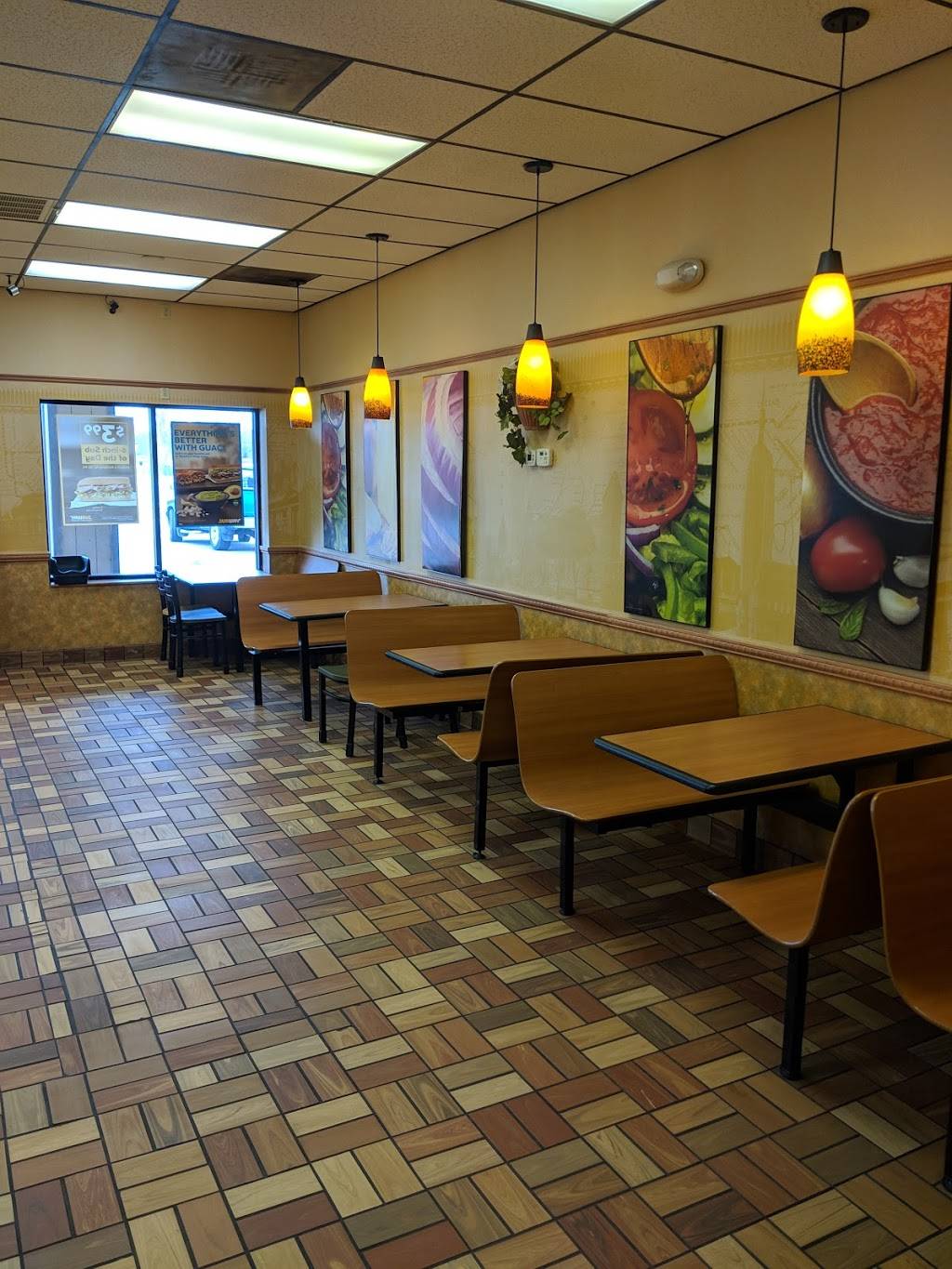 Subway | restaurant | 4020 Pontoon Rd, Pontoon Beach, IL 62040, USA | 6189313414 OR +1 618-931-3414