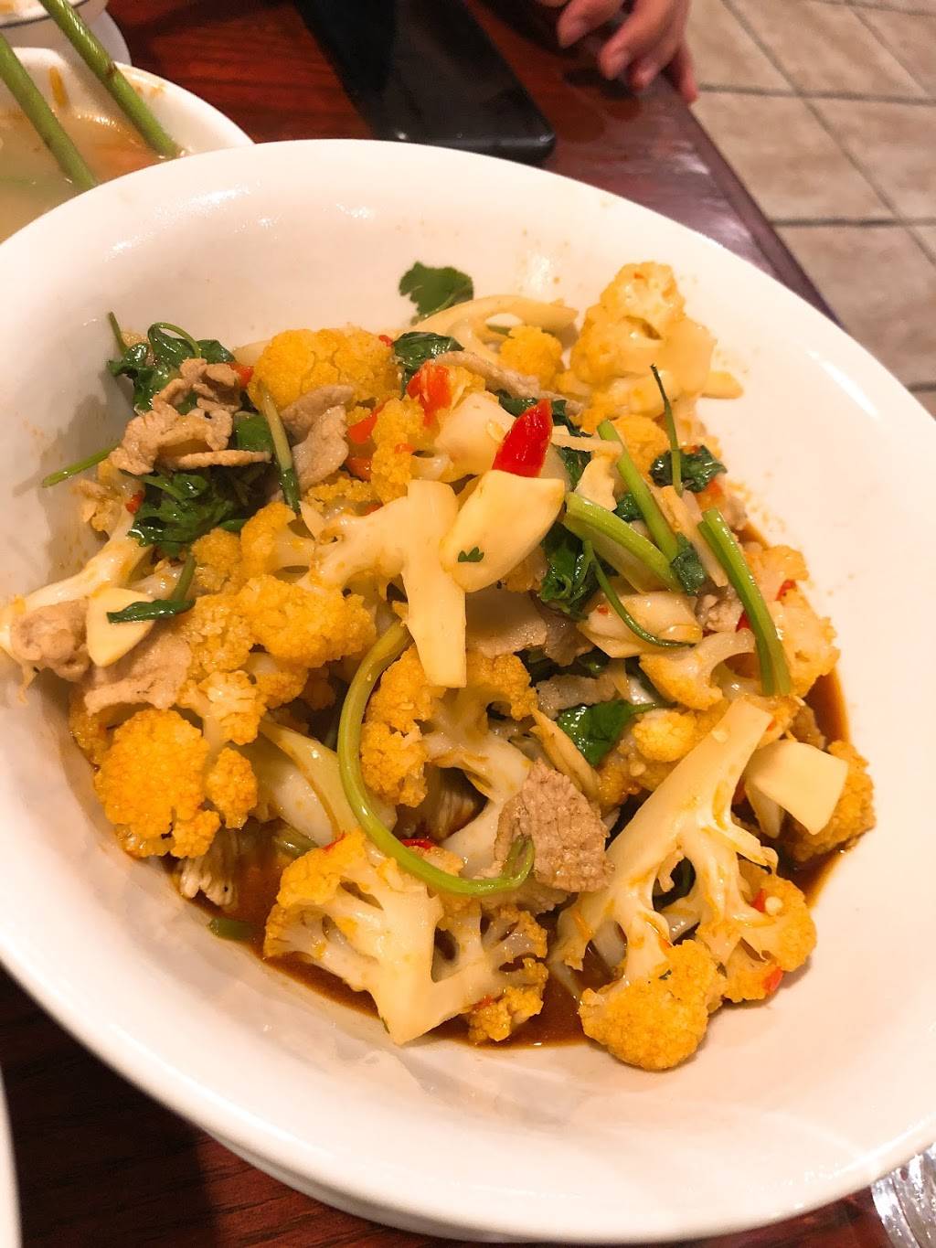 渥京大排挡 Small street Restaurant | restaurant | 1792 Bank St, Ottawa, ON K1V 7Y6, Canada | 6135213369 OR +1 613-521-3369