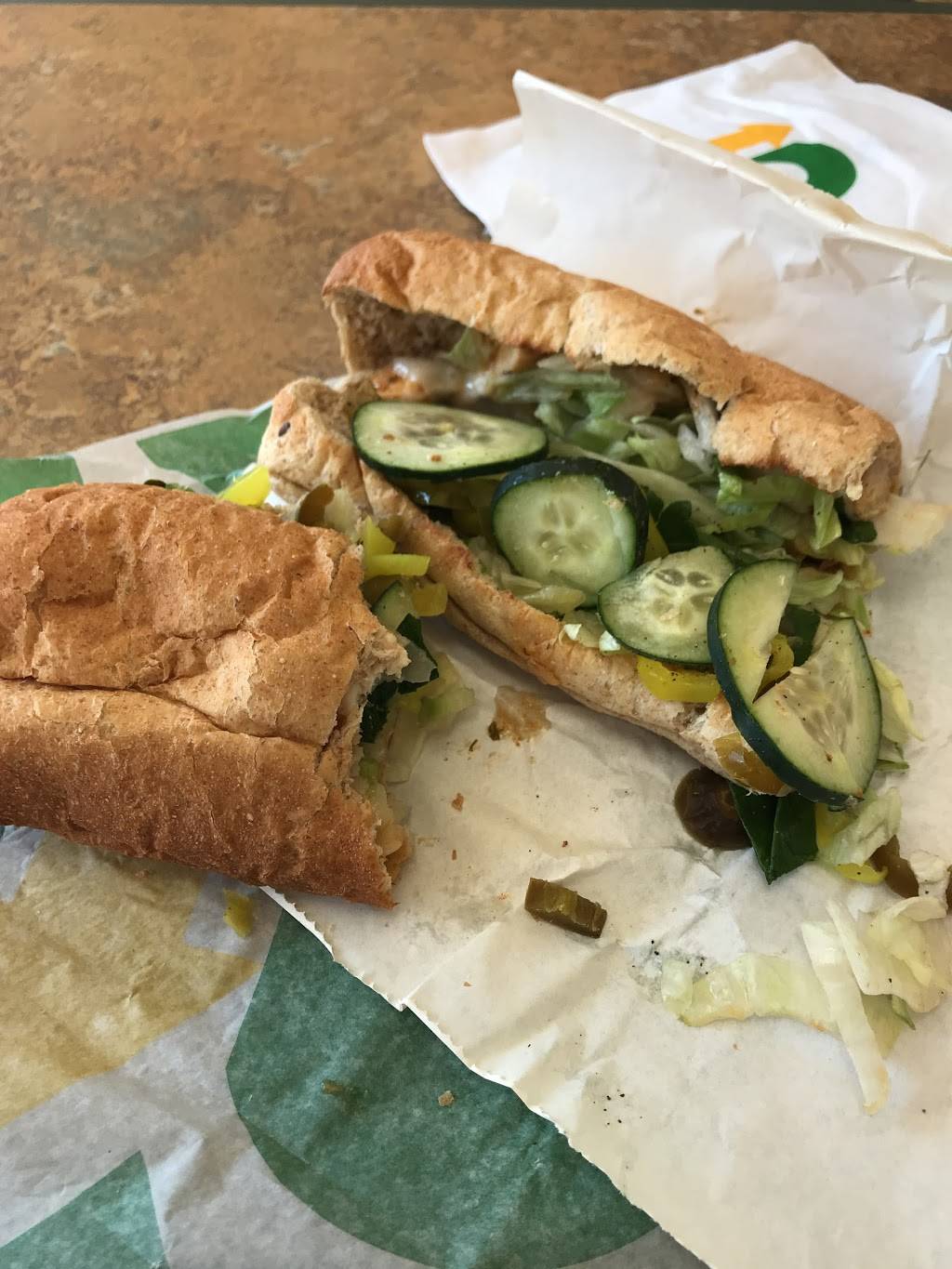 Subway | restaurant | 2328 W Holcombe Blvd, Houston, TX 77030, USA | 7136616520 OR +1 713-661-6520